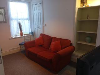 2 bedroom house Swansea budget stay - Swansea - 6