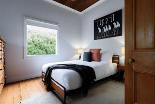 Work & Wander | Cottage w/ Dedicated Office - Penguin - 8