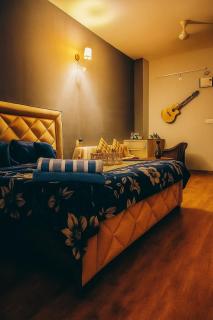 S&S Nest stay made for soulmates - Noida - 6