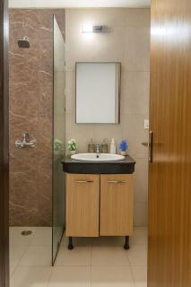 S&S Nest stay made for soulmates - Noida - 4