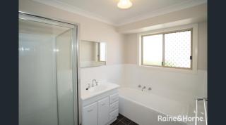Yarrawah Crescent - Lake Albert - 3