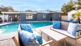 Sun Bay Getaway - Backyard Pool w Winter Rates - Tampa - 9