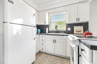 Sunny Side Up - A Charming Retreat - Tampa - 7