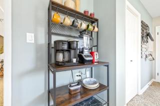 Sunny Side Up - A Charming Retreat - Tampa - 1