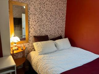 Room at Sandon road - Birmingham - 4