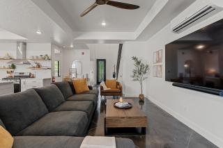 Desert Jewel with Private Gym and Pool townhouse - Hurricane - 3