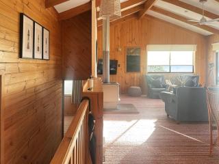 High On Coffey - Binalong Bay - Pet Friendly - 2