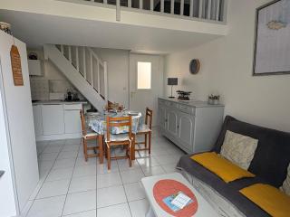 Maison Confortable avec 2 Piscines, Proche Plage, Forêt et Pistes Cyclables à Saint-Jean-de-Monts - FR-1-323-484 - Saint-Jean-de-Monts - 6