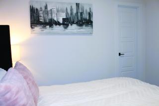 Guest Suite in Southeast Calgary - Calgary - 4