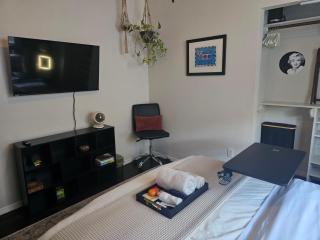 Tranquility at the House of Alchemy Hollywood - 7