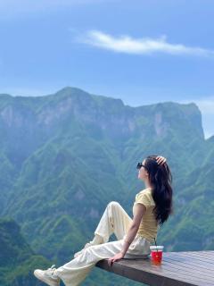 Cloudspire Haven-Cliffside Coffee-Beautiful Sunrise - 6