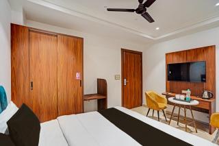 OYO Hotel Signature BNB - 2