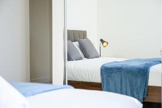 Warm 4br house bathtub parking&WIFI - Austral - 7