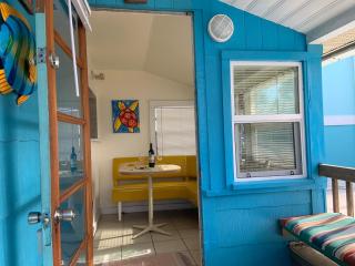 Las Palmas Cottage at Casas de la Playa - Central In the Heart of Downtown and Steps to the Beach! - Flagler Beach - 2