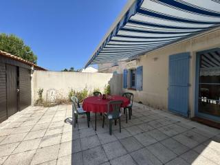 Pavillon près de l'océan avec piscine chauffée sécurisée - FR-1-224C-355 - 3