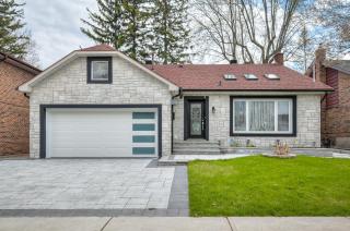 Chic 3BR Luxury Modern Villa - Toronto - 8