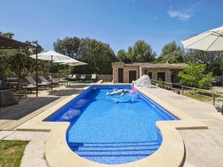 Nice holiday home with private pool - 3