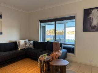 Waterfront house private jetty Kaya provided - 4