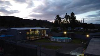 Oasis Motel and Holiday Park - Tokaanu - 2