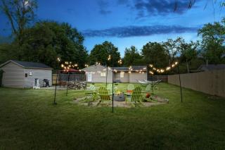 4BD Home | 3min to UND | Cozy Yard | Pingpong - South Bend - 3