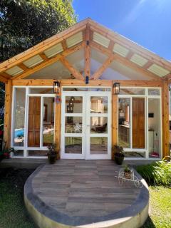 Alucinante Casa con Casita de Te, Pileta y Parrilla - Yerba Buena - 1