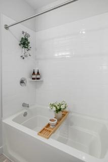 The Boston Beach House - Revere - 7
