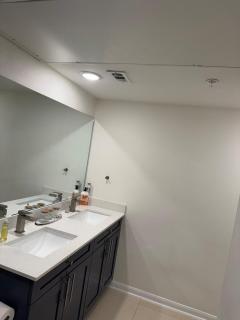 Luxury 2 bed 2 bath pool view - Houston - 3