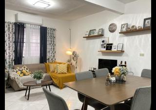 Bahay-Kapehan sa Villa - Tambo - 2