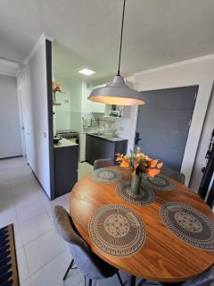 Elegante departamento ideal para familias , parking , wifi , cercano a centros comerciales - 1