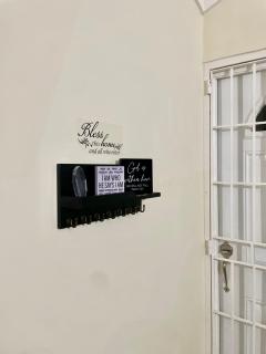 Resort Vibes Getaway - Colbeck Manor Old Harbour - Gated, pool, gym - 6