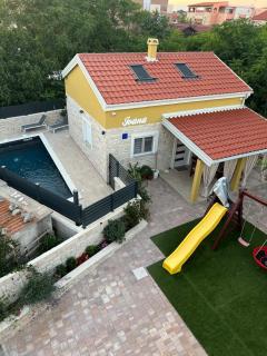 Holiday House with playground - 3 min from the beach - Vir (Puntadura) - 0