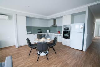 Newport Home - 6