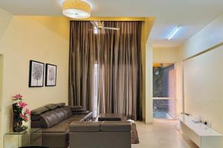 Spacious 3BHK Retreat with Sunset Balcony Views - Pune - 0