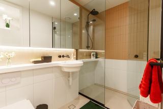 SkyHigh Luxury Best CBD Address - Melbourne - 2