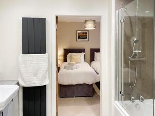 Glenview - Ukc6856 - 1