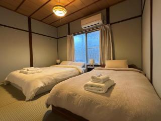 Work from home, King bed, 4-minute walk to station and convenience store, 65 TV, Netflix, Moka pot - Kishiwada - 7