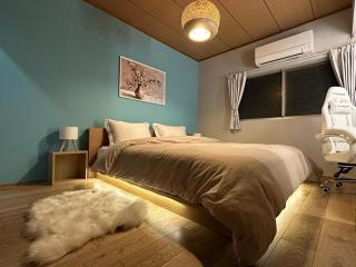 Work from home, King bed, 4-minute walk to station and convenience store, 65 TV, Netflix, Moka pot - Kishiwada - 3