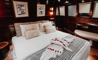 Behike Luxury Phinisi - Mantaak - 1