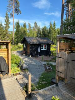 Stuga med sjöutsikt och egen brygga! - - 3