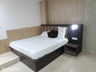 Hotel O Happy Inn - Gorakhpur - 8