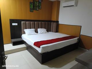 Hotel O Happy Inn - Gorakhpur - 0