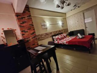 102 Plaza overlooking room - Cupang - 1