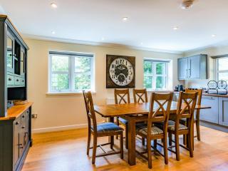 Glenview - Ukc6856 - 6