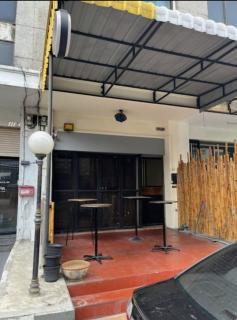 Super Finds 1BR Master bedroom Near BTS Thonglor - Bangkok - 4
