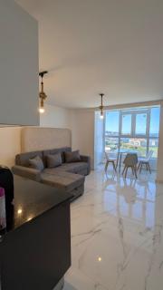 Luxury Seaview Studio with Pool & SPA - 9