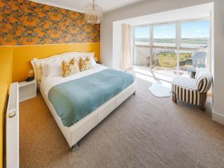 Crescent House - Haverfordwest - 2