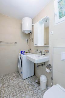 Nice apartment with private heated pool in Villa Lahor - Seget Vranjica - 8