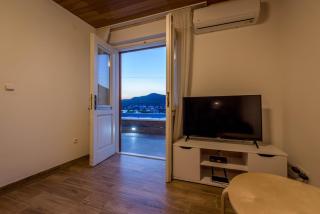 Nice apartment with private heated pool in Villa Lahor - Seget Vranjica - 3