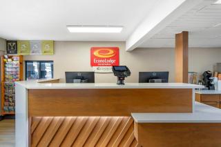 Econo Lodge Inn & Suites Gatlinburg at the Convention Center - Gatlinburg - 5