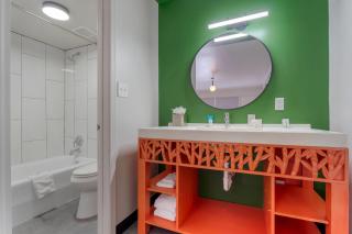 Heights House Hotel - Houston Heights Downtown, an Ascend Collection Hotel - 8